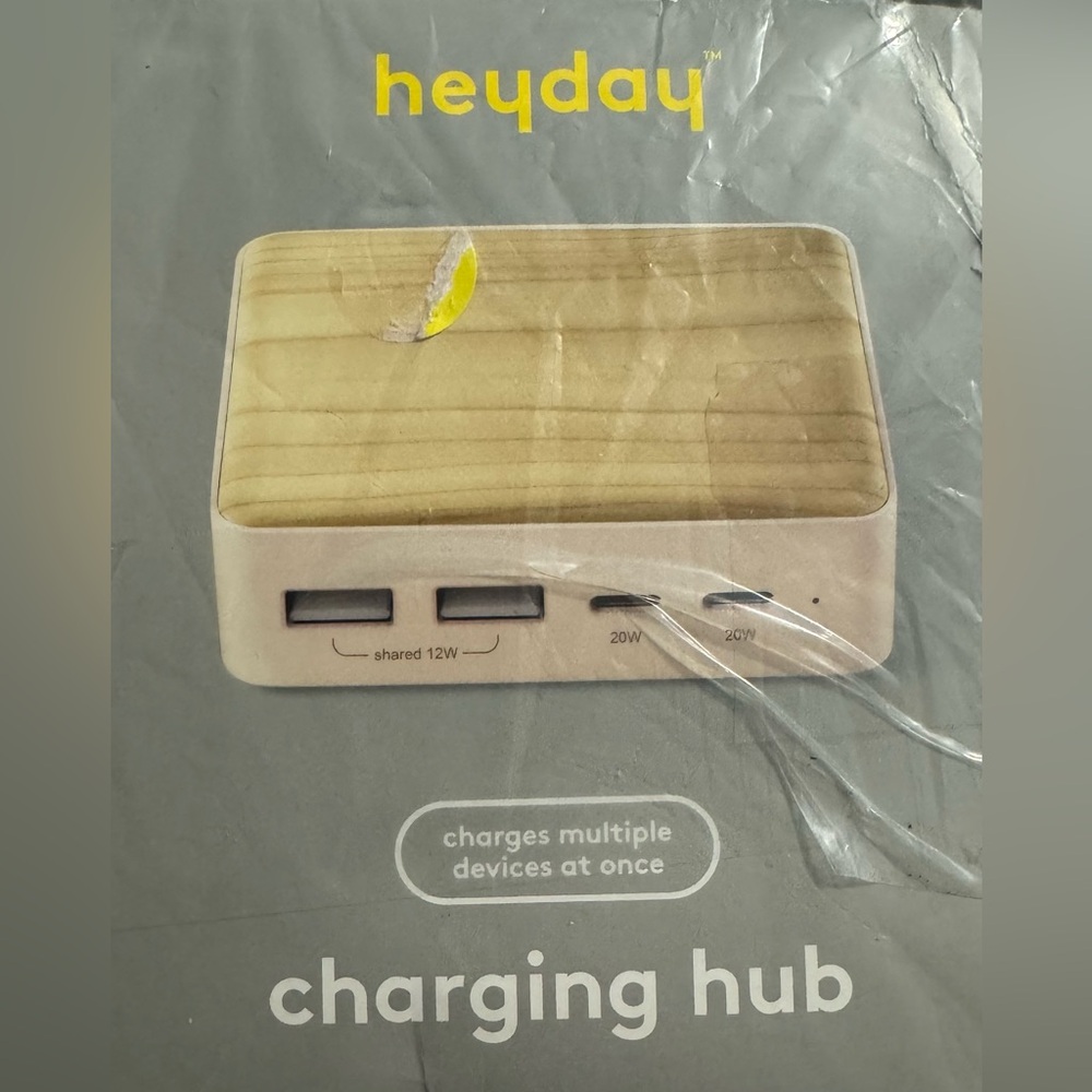 4 Port Charging Hub Horizontal 2C+2A - heyday White Pine Wood